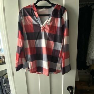 Women’s V-neck Square Patterned Blouse